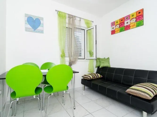 아파트 Ammos - One Bedroom With Shared Terrace And Sea View Veliki 사플루나라