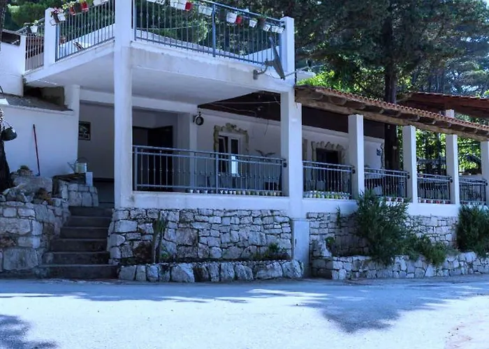 Ammos - One Bedroom With Shared Terrace And Sea View Veliki 아파트